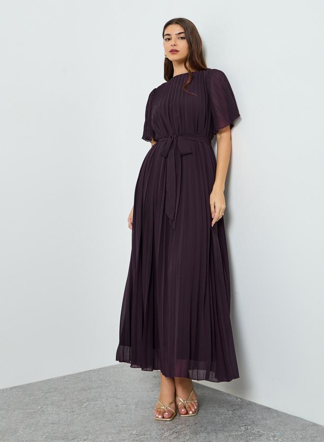 Styli Women Pleated Maxi Dress with Tie-Belt - Image 2
